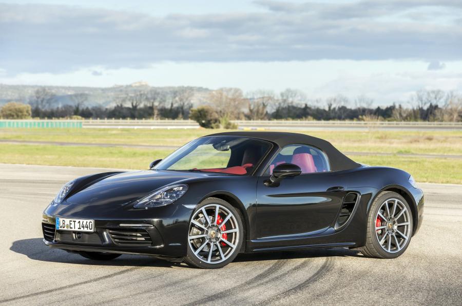  Porsche 718 Boxster S 2016 года  (фото 25 из 34)